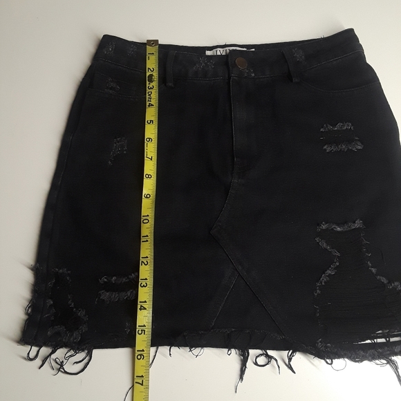 NASTY GAL IVIVI Black "Distressed Is More" Denim Raw Hem Mini Skirt Small - Picture 5 of 7